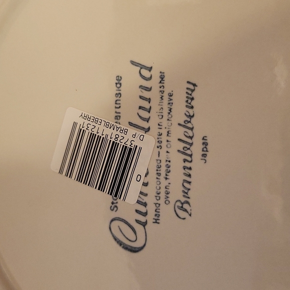 Cumberland Brambleberry Dinner Plate - Picture 3 of 3